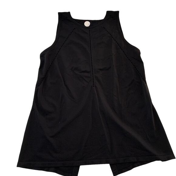 ATHLETICA sports top. Split in back. Size by measurements. Size M - Picture 4 of 8